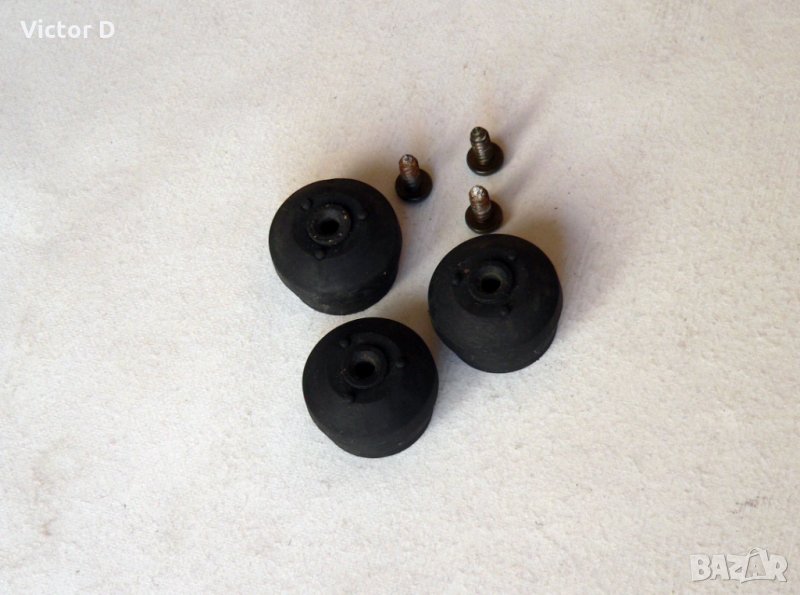 Rega Planar 2и3-Гумени крачета оригинални, снимка 1