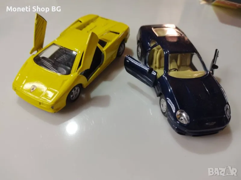 Два броя колички мащаб 1:42 , снимка 1