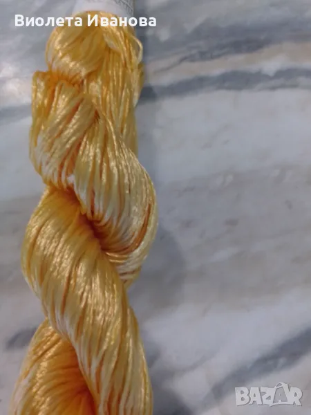 Конци за бродиране от вискозна коприна, жълто, 1 брой, снимка 1