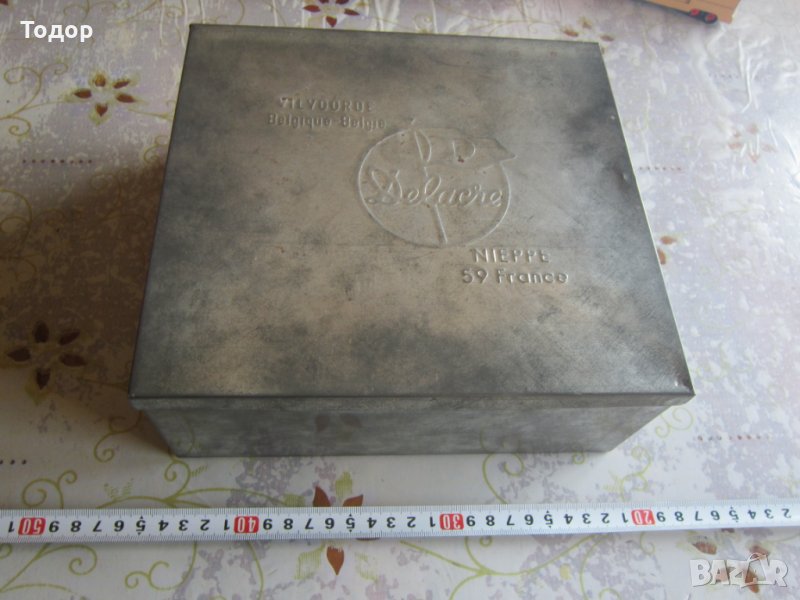 Старинна тенекиена ламаринена  кутия, снимка 1