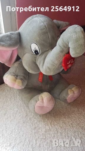 Продавам детска плюшена играчка , снимка 1