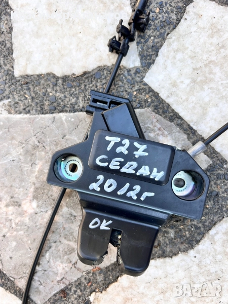 Брава заден капак за Тойота Авенсис T27 седан.2009-2015г, снимка 1