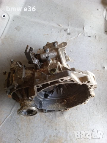 Скоростна кутия за vw golf 4 1.6i 1.4i , снимка 2 - Части - 51220956