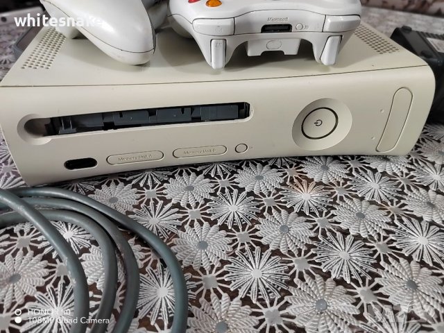 Xbox 360 Console + accessories , снимка 5 - Xbox конзоли - 37612171