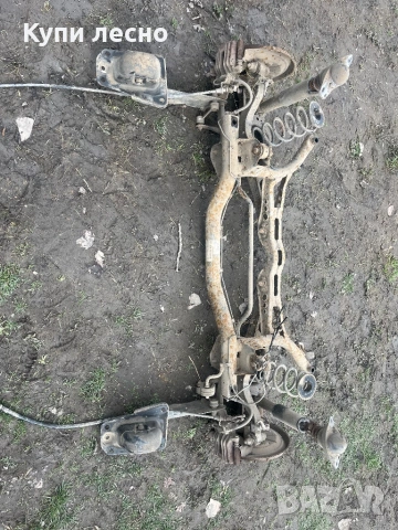 Голф 5 заден мост и предни амортисьори, снимка 2 - Аксесоари и консумативи - 53487142