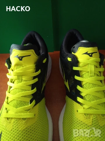 MIZUNO WAWE SONIC Номер 46,5 Стелка 30,5 см. 100% Оригинални внос от Англия, снимка 3 - Маратонки - 51108259