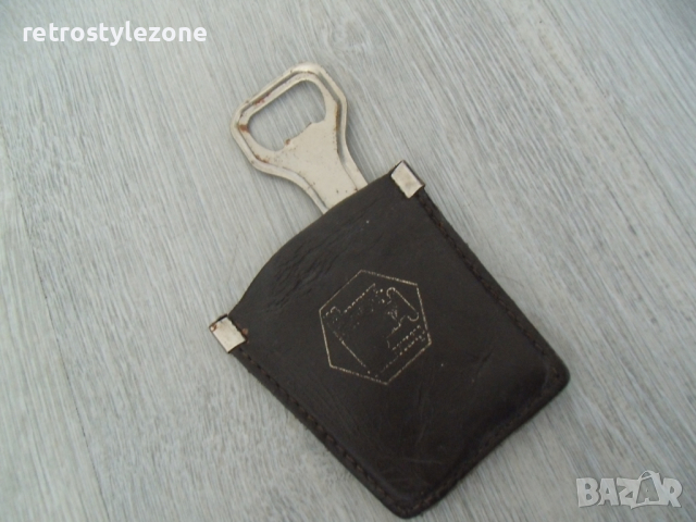 № 6173 стара отварачка с калъфче, снимка 3 - Други ценни предмети - 36523109