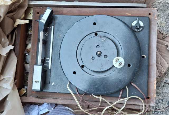 Грамофони Рига Моно, Акорд Моно и Акорд Стерео, снимка 14 - Грамофони - 52830211