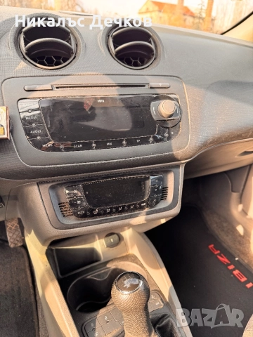 Seat Ibiza 1.4 Газ/Бензин 2012 Комби , снимка 11 - Автомобили и джипове - 52522499