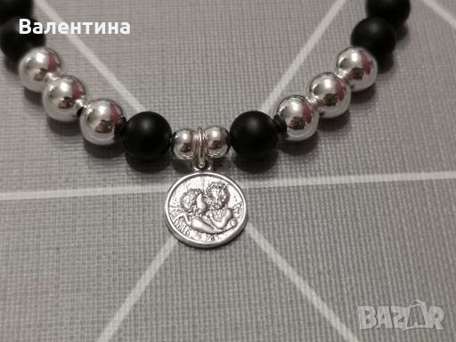 Дамска гривна от 925 сребърни мъниста, оникси и медальон Ангел/ Херувимчета, снимка 8 - Гривни - 28169590