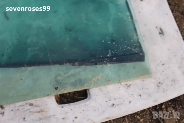 Стъкло задно дясно Рено Меган Сценик 1997 Renault Megane Scenic, снимка 4 - Части - 48581219