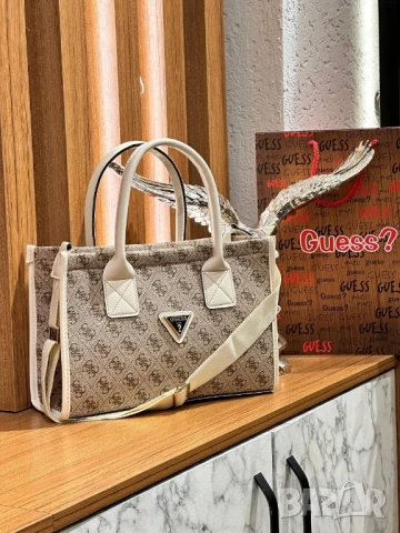 чанти guess , снимка 13 - Чанти - 51320639