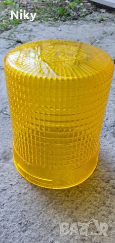 Ново стъкло за жълт авариен буркан Hella , снимка 1 - Аксесоари и консумативи - 40036777