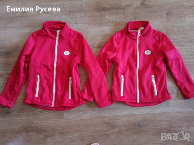 суичер- 122/128, снимка 4 - Детски анцузи и суичери - 37817606