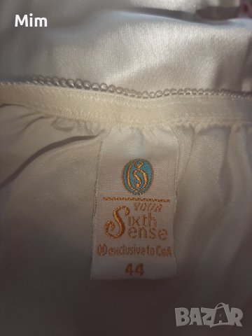 44 Бяла бикина от сатенена коприна/100 % silk, снимка 6 - Бельо - 40408722