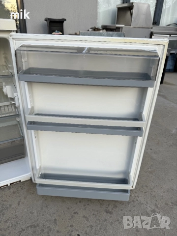 Малък хладилник Либхер - Голям вътрешен обем, снимка 3 - Хладилници - 52549696