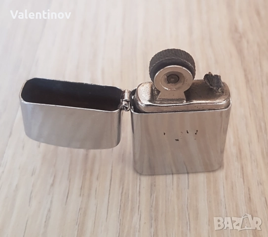 Старинна бензинова запалка , снимка 2 - Антикварни и старинни предмети - 51741890