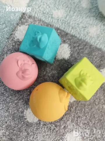 играчки жирафчето Софи, снимка 3 - Дрънкалки и чесалки - 49600825