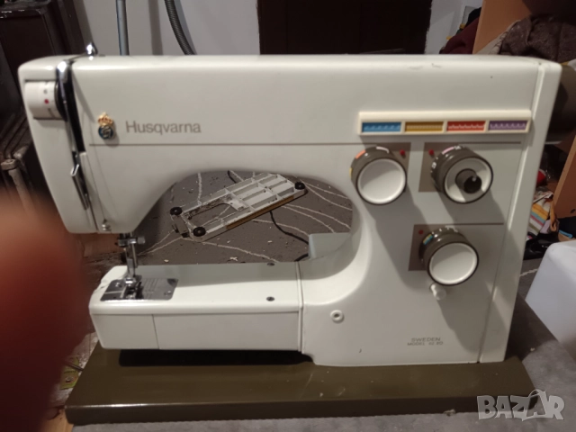 Шевна машина Хускварна , снимка 2 - Други машини и части - 52892763