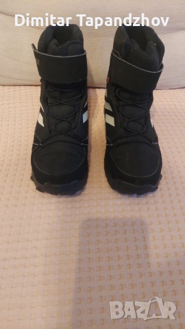 Боти адидас, снимка 2 - Детски боти и ботуши - 52570031