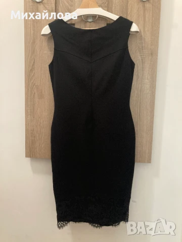 Черна рокля на Guess, размер L, нова с етикет, снимка 2 - Рокли - 50632231