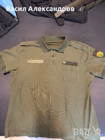 Военна тениска с яка