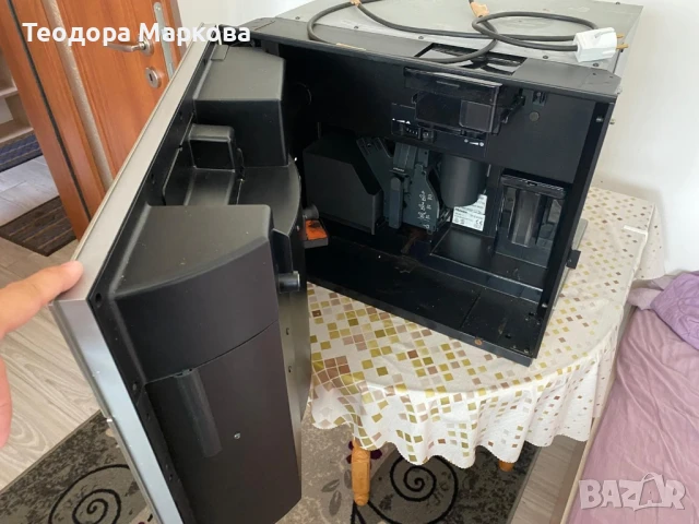 Кафе машина за вграждане Miele внос от Англия , снимка 4 - Кафемашини - 51035336