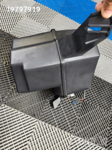 Суббуфер Harman kardon от Мерцедес , снимка 4 - Аксесоари и консумативи - 52175151