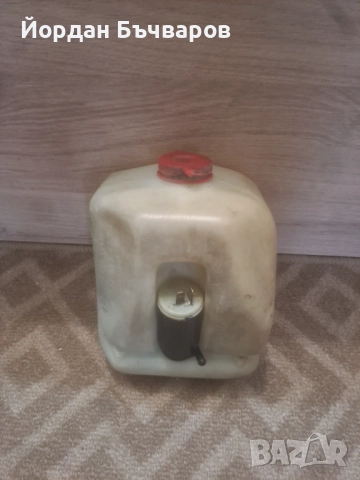 Съд за теч. чистачки от VW Passat B2, Jetta Mk1 , Golf Mk1