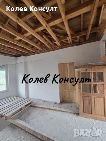 Продавам двуетажна къща в село Добрич , снимка 18 - Къщи - 51411187