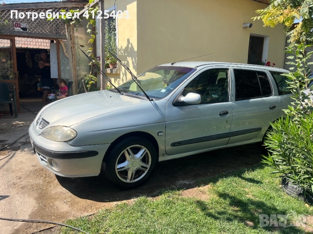 Renault Megane 1,6i, снимка 4 - Автомобили и джипове - 51667155