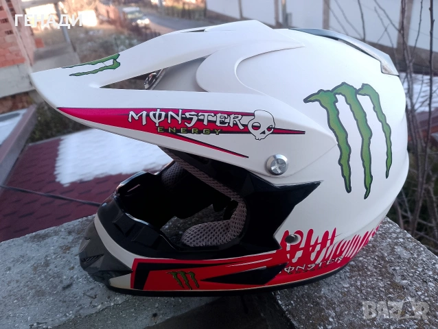 каска monster, размер S/M, снимка 2 - Аксесоари и консумативи - 53116561
