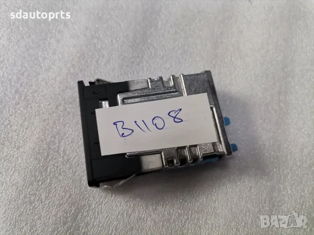 8711940 USB Букса конзола BMW F40 G11 G14 I01 G20 G05 G06 G22 G01 G30, снимка 3 - Части - 50295298