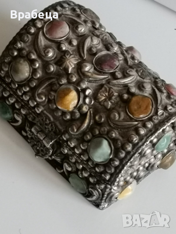 Възрожденска кутийка за бижута , снимка 10 - Антикварни и старинни предмети - 36559743