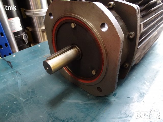 Ел.Двигател постояннотоков Елпром-Троян 23МВН-2СР-М със спирачка, снимка 5 - Електродвигатели - 37461351