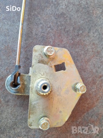 Оригинален механизъм за отваряне на шофьорска врата (от вътрешната страна в купето) на Ланчия Дедра!, снимка 4 - Части - 43604464