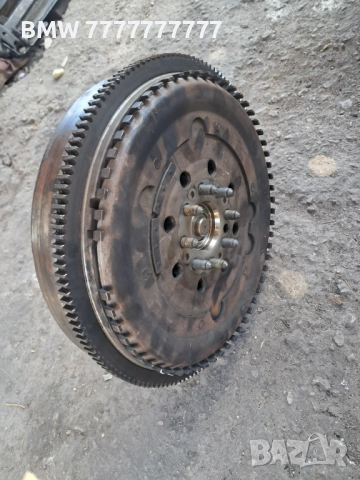 демпферен маховик съединител за Mercedes Vito 2.2 cdi, снимка 3 - Части - 51462696