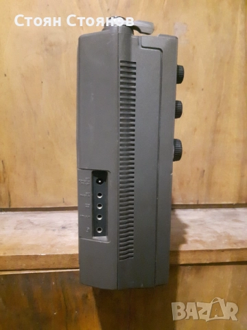 SONY ICF 5900W, снимка 3 - Радиокасетофони, транзистори - 52929944