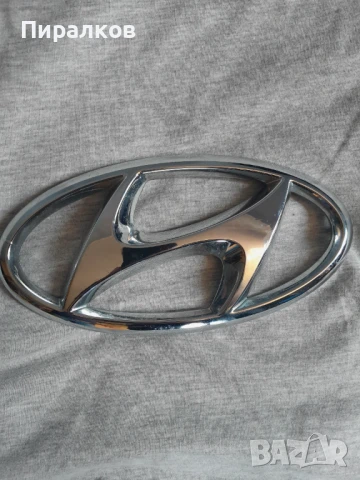 Авто Емблема Hyundai