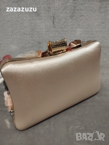 ЕЛЕГАНТНА ДАМСКА ЧАНТИЧКА  - сатен и декоративни цветя , снимка 4 - Чанти - 53087372