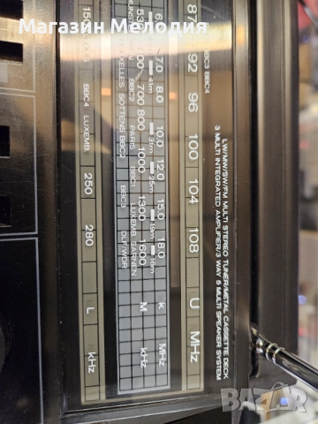 Радиокасетофон Hitachi TRK-7620E Hitachi 3D Super Woofer Boombox В отлично техническо и визуално със, снимка 12 - Радиокасетофони, транзистори - 52813792