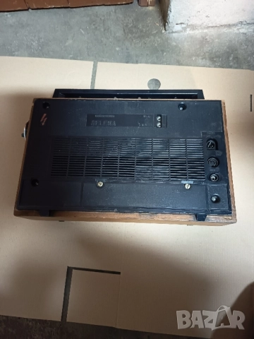 Радио транзистор Селена В211, снимка 6 - Радиокасетофони, транзистори - 51789777