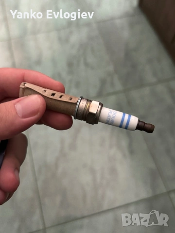 Запалителна свещ BOSCH 0 242 140 512, снимка 4 - Части - 53385256