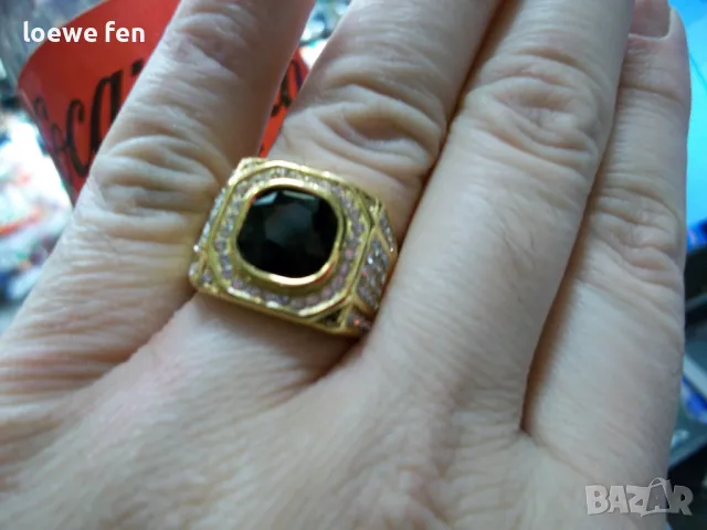 Изключително красив мъжки пръстен от стомана 316L с черен камък златен златист цвят !, снимка 3 - Пръстени - 49587872