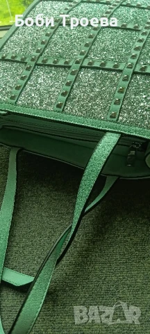 Елегантна дамска чанта от висококачествена еко кожа – стил и клас,изработена е в тюркоазено зелено, снимка 3 - Чанти - 50614720