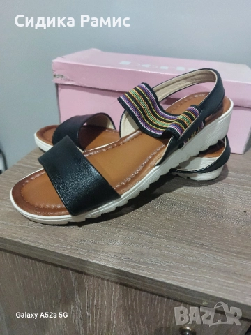 Сандали 39 номер