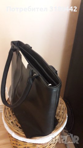 Дамска кожена чанта , снимка 2 - Чанти - 43119362
