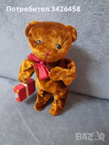 Старинна играчка - мечок с куфар