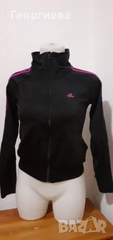 Спортен екип Adidas, снимка 2 - Детски комплекти - 48552351