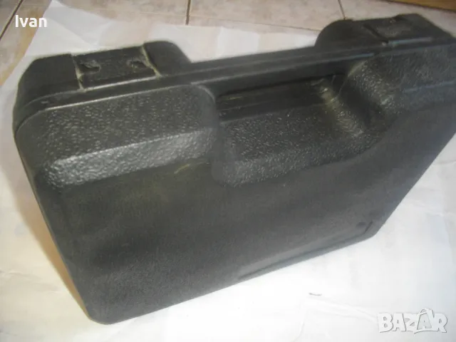 300Nm 900W UNITEC НЕМСКИ ОРИГИНАЛЕН 2014г. ЕЛЕКТРИЧЕСКИ ГАЙКОВЕРТ В КУФАР С 3 ТОРСА НАКРАЙНИЦИ, снимка 2 - Други инструменти - 50415052